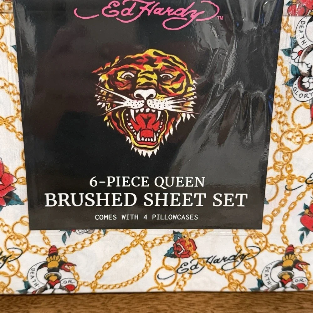 Ed Hardy Queen Sheet Set 6 Pieces White Skulls Roses Chains Hearts NEW